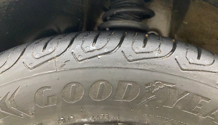 2018 Maruti IGNIS DELTA 1.2 AMT, Petrol, Automatic, 1,10,580 km, Left Front Tyre Tread