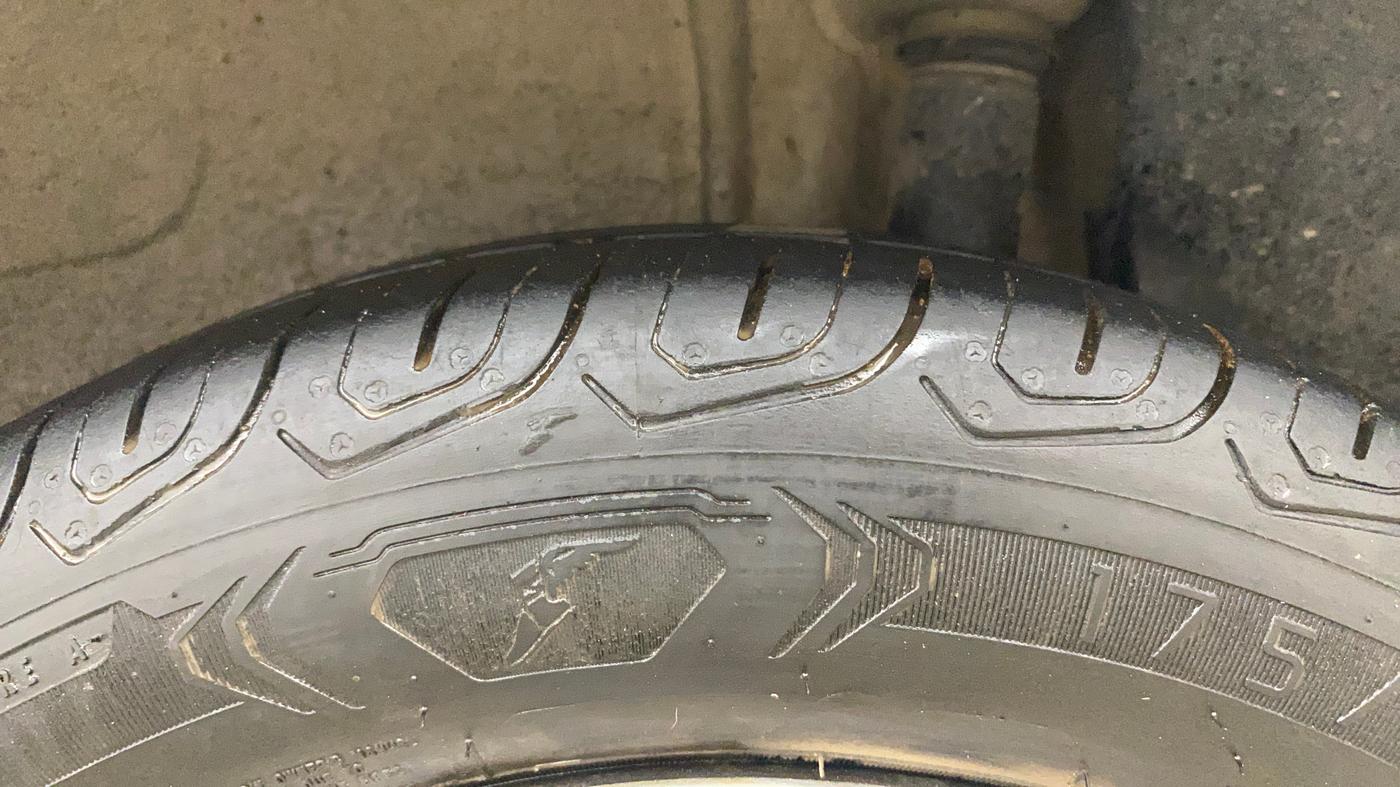 2018 Maruti IGNIS DELTA 1.2 AMT, Petrol, Automatic, 1,10,647 km, Left Rear Tyre Tread