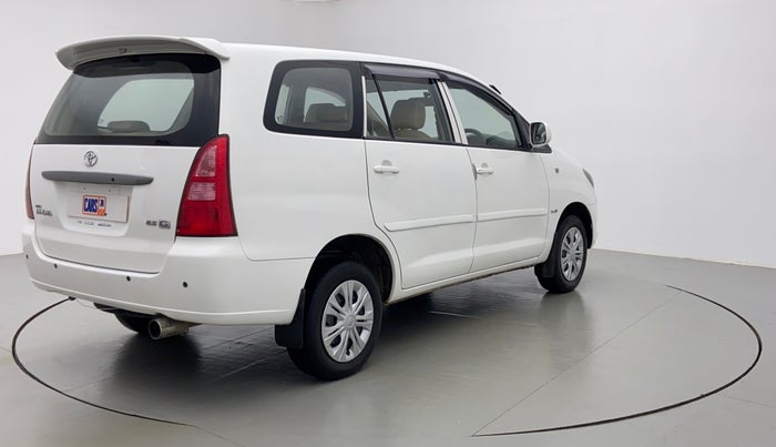 2008 Toyota Innova 2.5 G3 8 STR, Diesel, Manual, 2,70,705 km, Right Back Diagonal (45- Degree) View