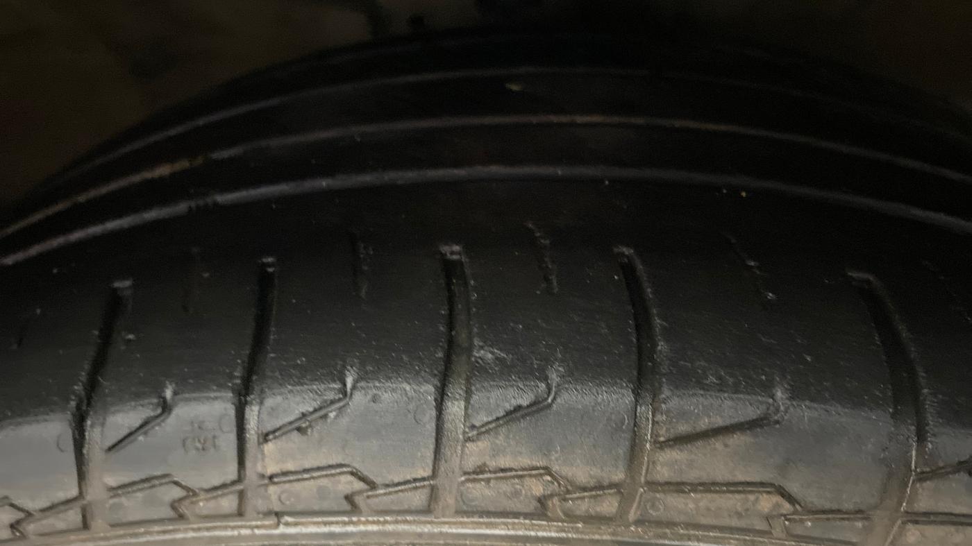 2019 KIA SELTOS HTX 1.5 DIESEL, Diesel, Manual, 86,980 km, Right Front Tyre Tread