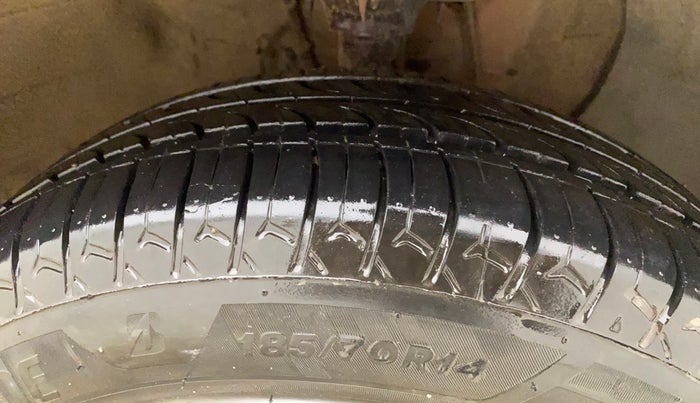 2016 Hyundai Elite i20 SPORTZ 1.2, Petrol, Manual, 67,517 km, Right Front Tyre Tread