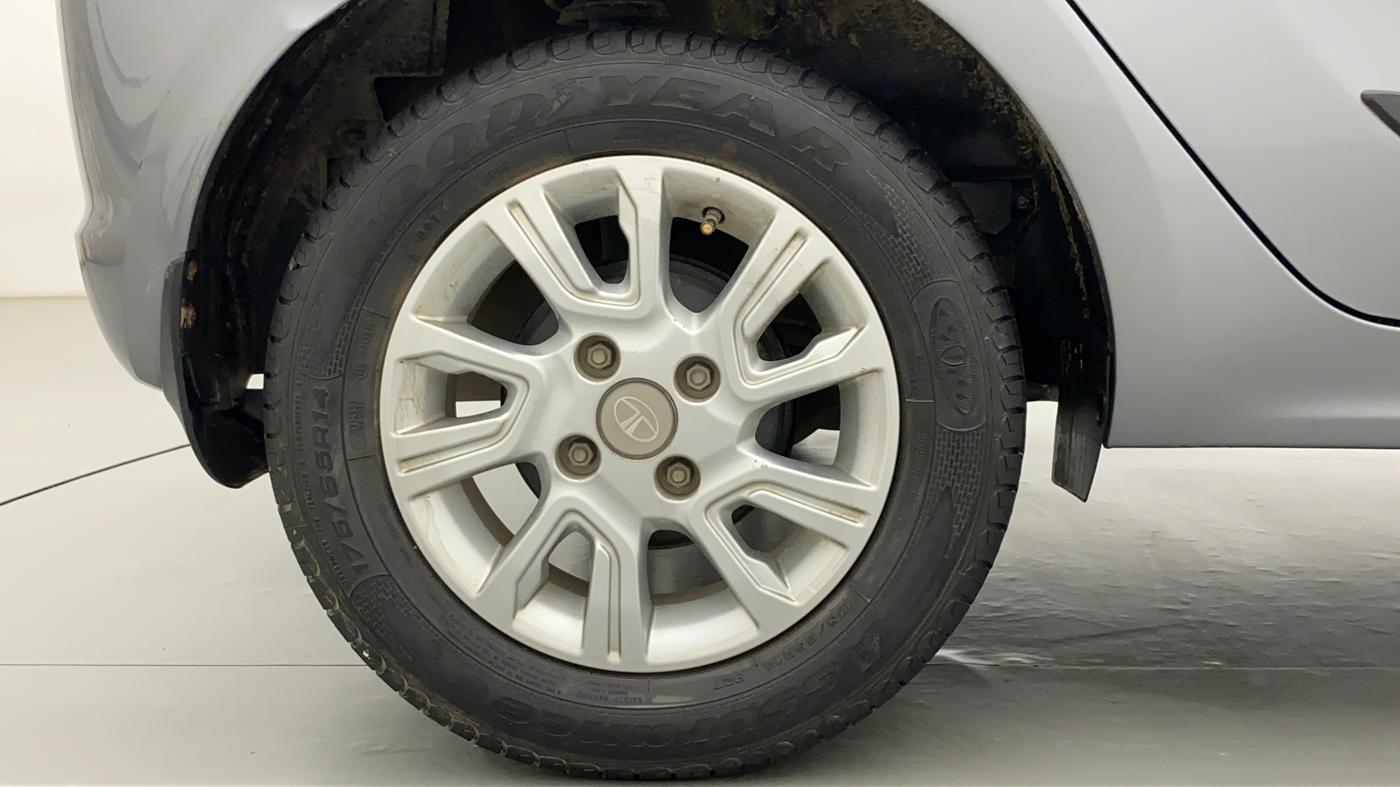 2018 Tata Tiago XZ PETROL, Petrol, Manual, 45,914 km, Right Rear Wheel