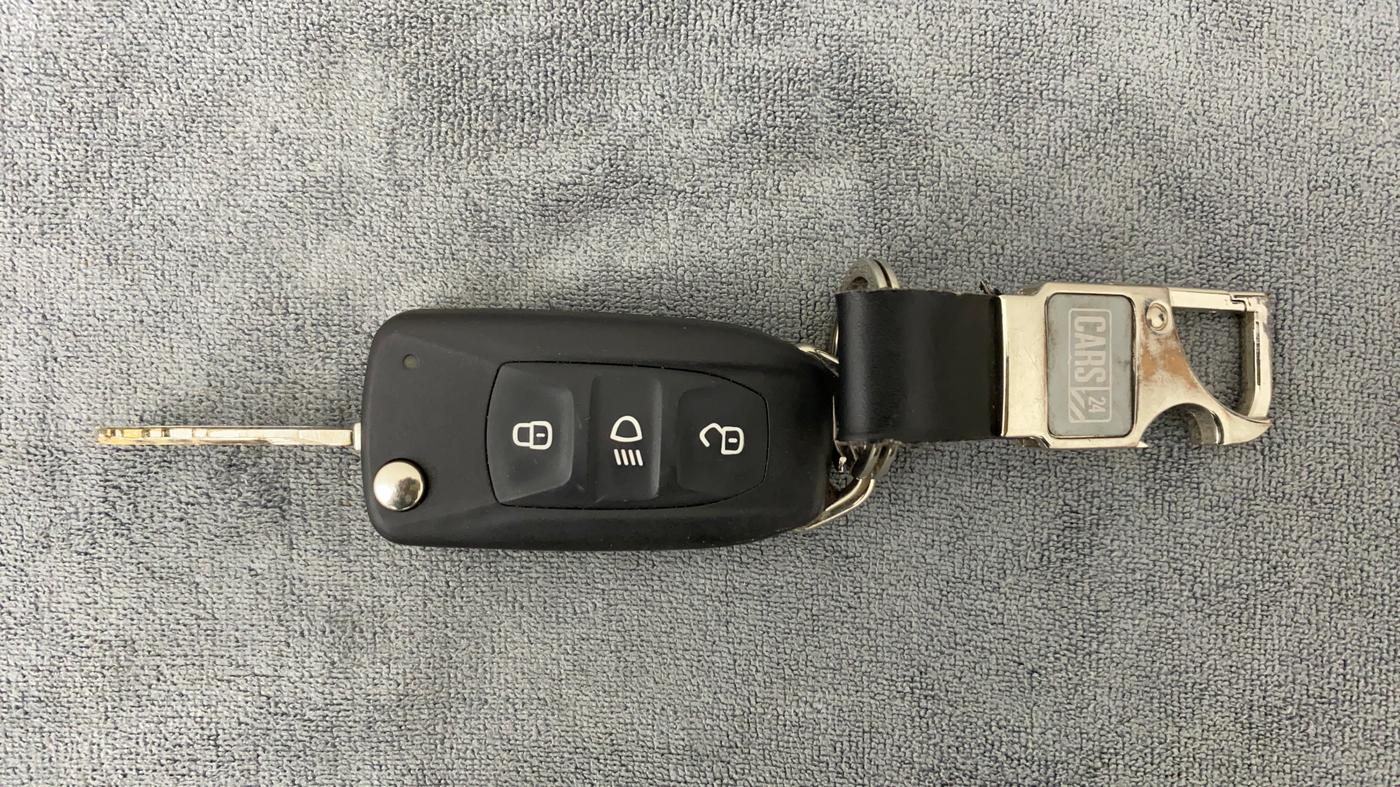 2018 Tata Tiago XZ PETROL, Petrol, Manual, 45,914 km, Key Close Up