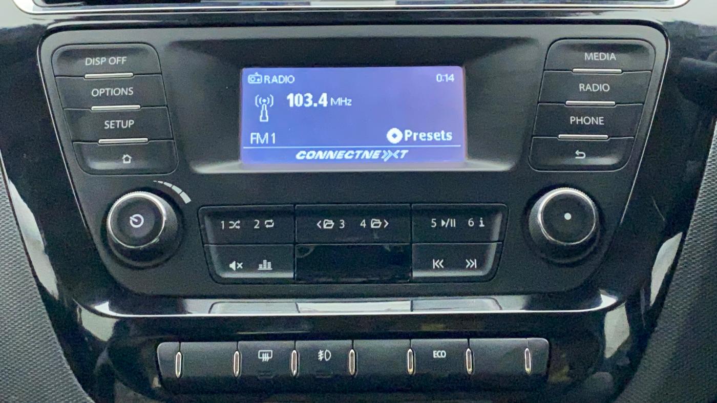 2018 Tata Tiago XZ PETROL, Petrol, Manual, 45,914 km, Infotainment System
