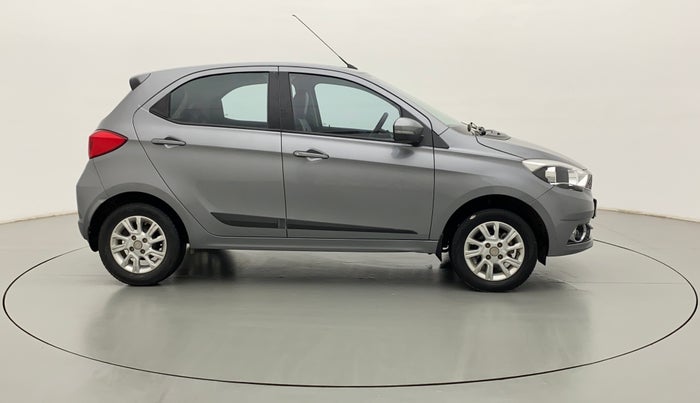 2018 Tata Tiago XZ PETROL, Petrol, Manual, 45,914 km, Right Side View