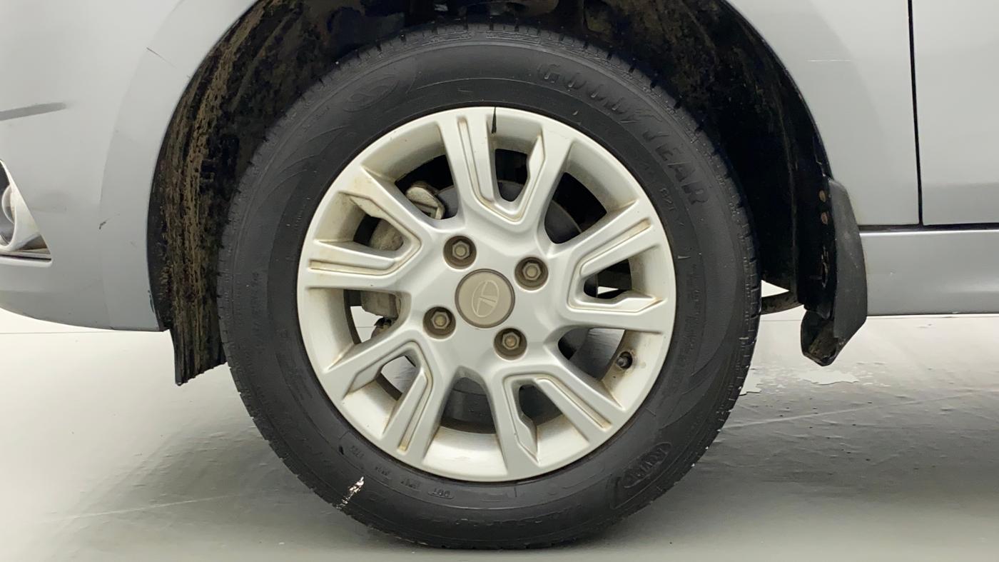 2018 Tata Tiago XZ PETROL, Petrol, Manual, 45,914 km, Left Front Wheel