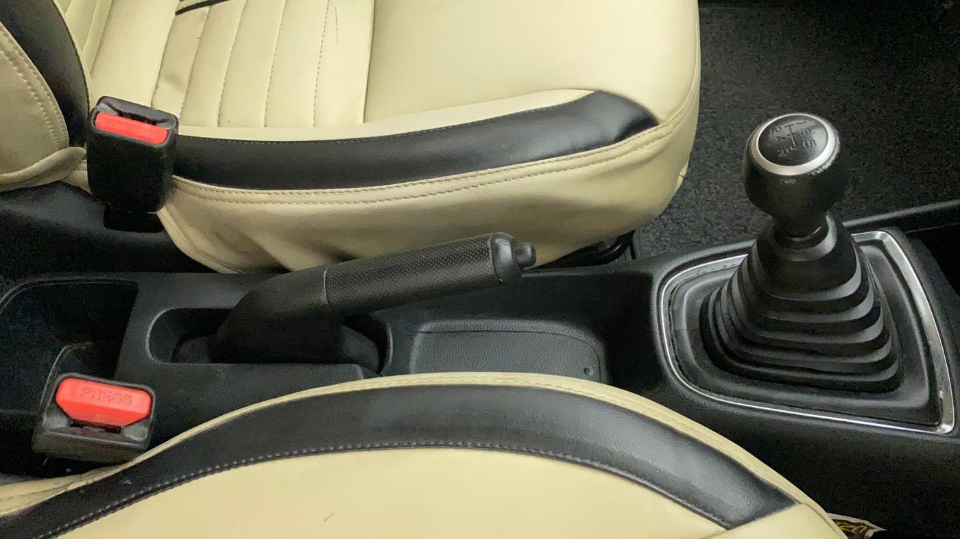 2019 Honda Amaze 1.2L I-VTEC S, Petrol, Manual, 37,264 km, Gear Lever