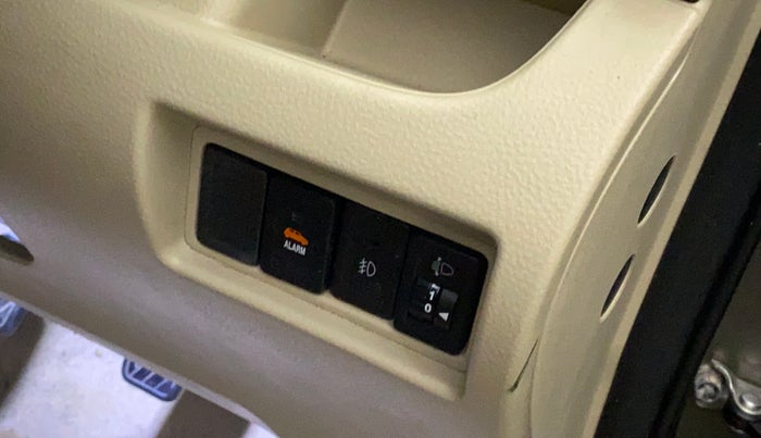 2015 Maruti Swift Dzire VXI, Petrol, Manual, 15,123 km, Dashboard - Headlight height adjustment not working