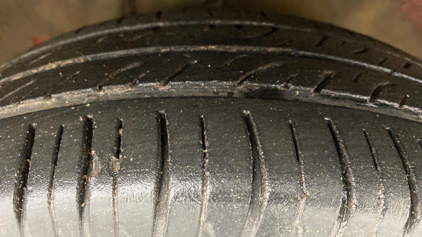 2012 Maruti Alto K10 VXI P, Petrol, Manual, 57,074 km, Right Front Tyre Tread