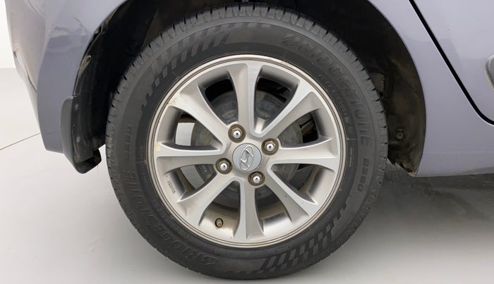 2016 Hyundai Grand i10 ASTA (O) AT 1.2 KAPPA VTVT, Petrol, Automatic, 49,483 km, Right Rear Wheel