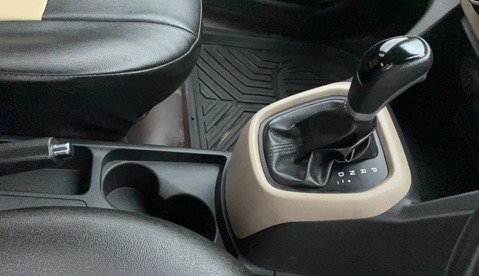 2016 Hyundai Grand i10 ASTA (O) AT 1.2 KAPPA VTVT, Petrol, Automatic, 49,483 km, Gear Lever