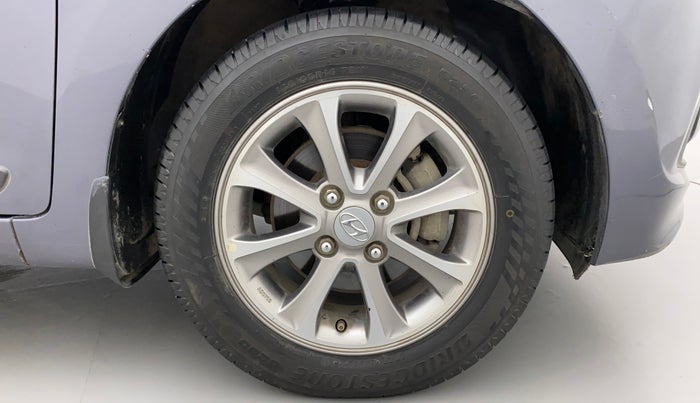 2016 Hyundai Grand i10 ASTA (O) AT 1.2 KAPPA VTVT, Petrol, Automatic, 49,483 km, Right Front Wheel