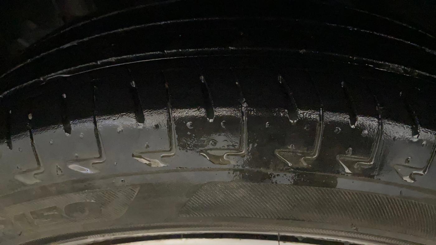 2022 Renault Kwid RXT 1.0 (O), Petrol, Manual, 54,988 km, Left Front Tyre Tread
