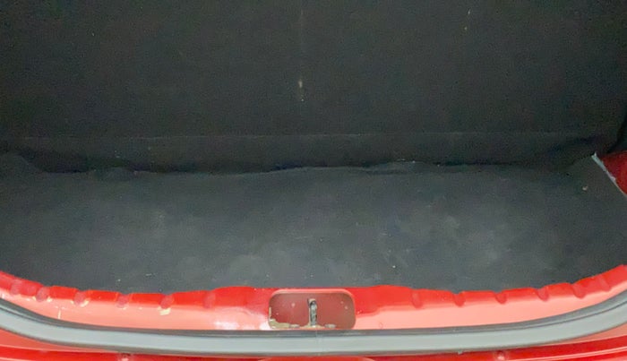 2014 Hyundai Eon MAGNA +, Petrol, Manual, 59,169 km, Boot Inside