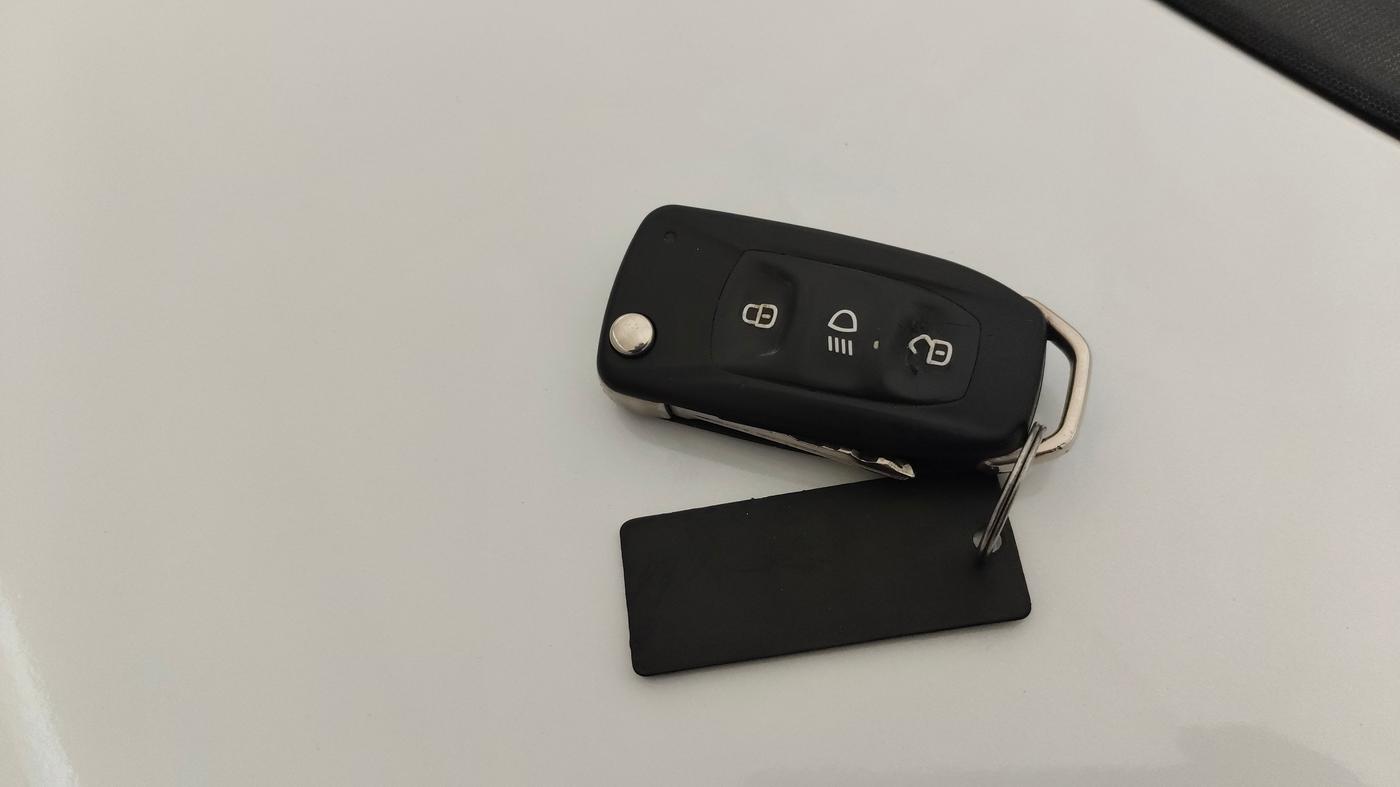 2018 Tata Tiago XZA PETROL, Petrol, Automatic, 34,729 km, Key Close Up