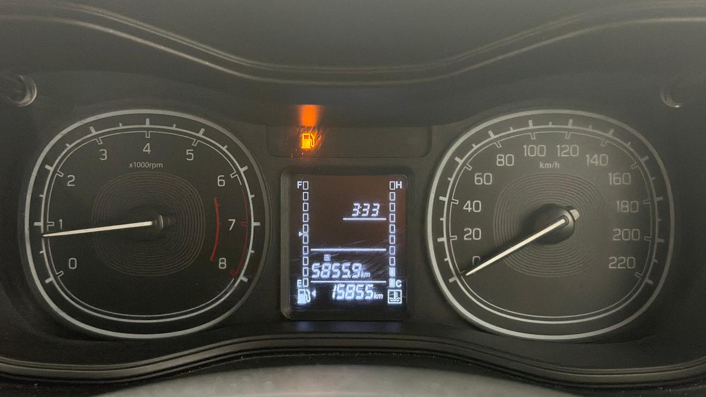 2021 Maruti Vitara Brezza LXI, Petrol, Manual, 15,825 km, Odometer Image
