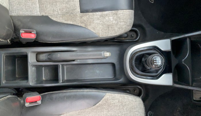 2017 Honda WR-V 1.2L I-VTEC S MT, Petrol, Manual, 1,46,319 km, Gear Lever