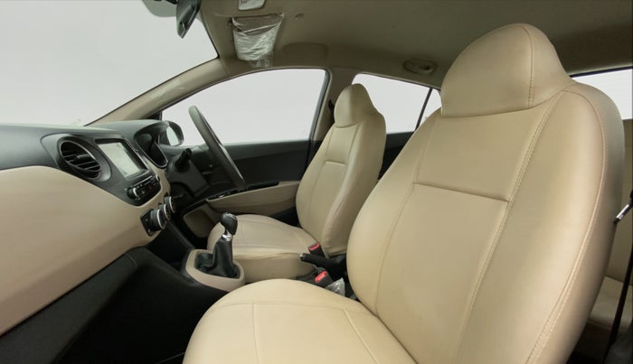 2018 Hyundai Grand i10 SPORTZ O 1.2, Petrol, Manual, 33,848 km, Right Side Front Door Cabin