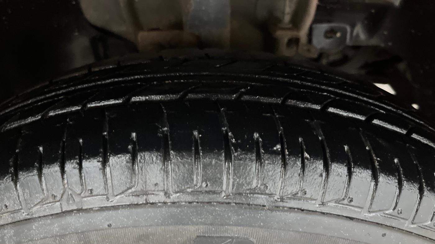 2017 Tata TIGOR XE PETROL, Petrol, Manual, 43,406 km, Right Front Tyre Tread