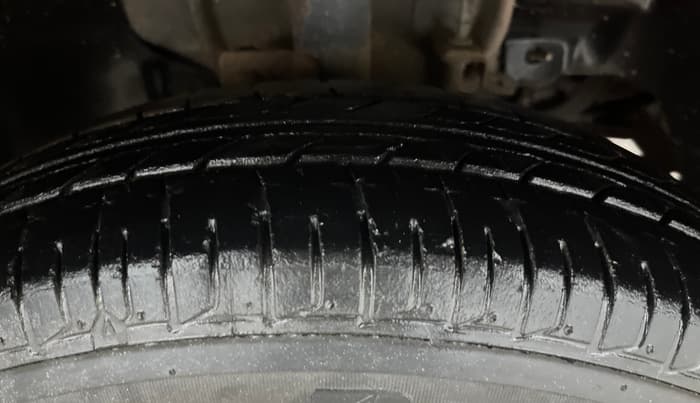 2017 Tata TIGOR XE PETROL, Petrol, Manual, 43,406 km, Right Front Tyre Tread