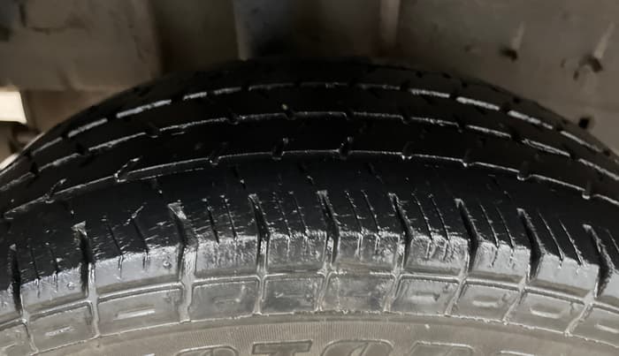 2017 Tata TIGOR XE PETROL, Petrol, Manual, 43,406 km, Right Rear Tyre Tread