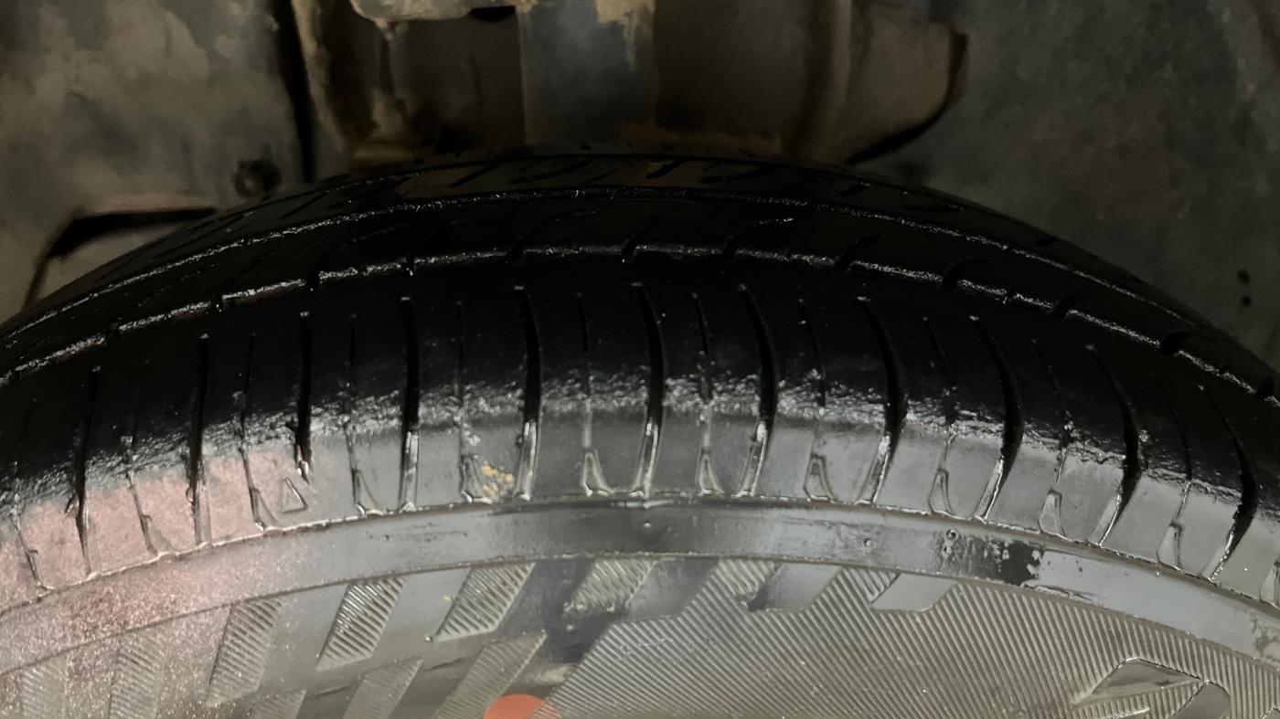 2017 Tata TIGOR XE PETROL, Petrol, Manual, 43,406 km, Left Front Tyre Tread
