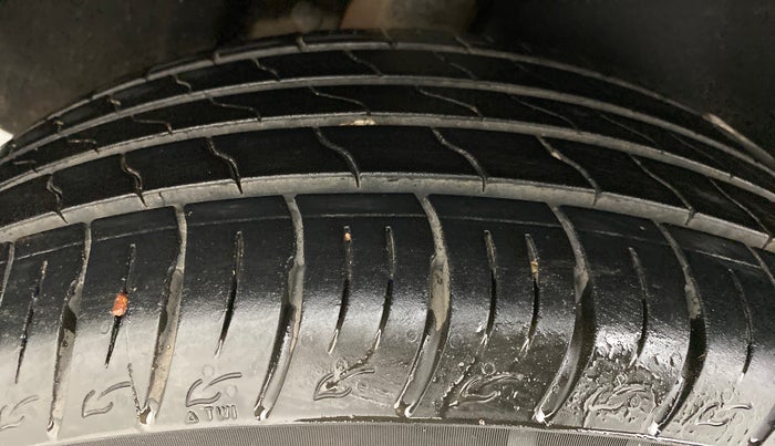 2019 Maruti Vitara Brezza ZDI+ DUAL TONE AMT, Diesel, Automatic, 11,179 km, Right Rear Tyre Tread