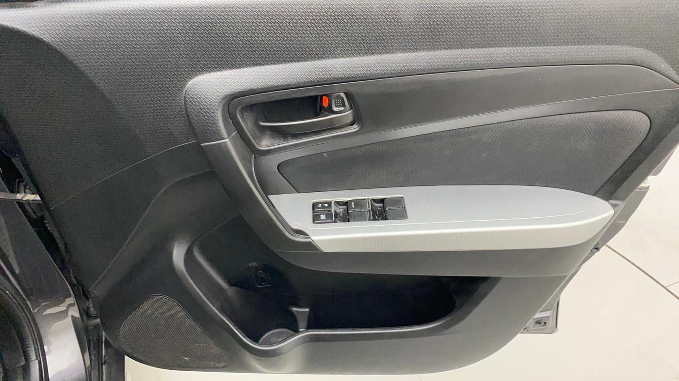 2021 Maruti Vitara Brezza VXI, Petrol, Manual, 38,967 km, Driver Side Door Panels Control