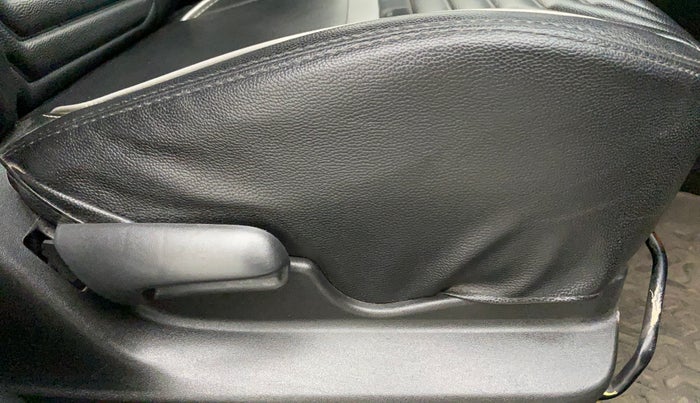 2021 Maruti Vitara Brezza VXI, Petrol, Manual, 38,967 km, Driver Side Adjustment Panel