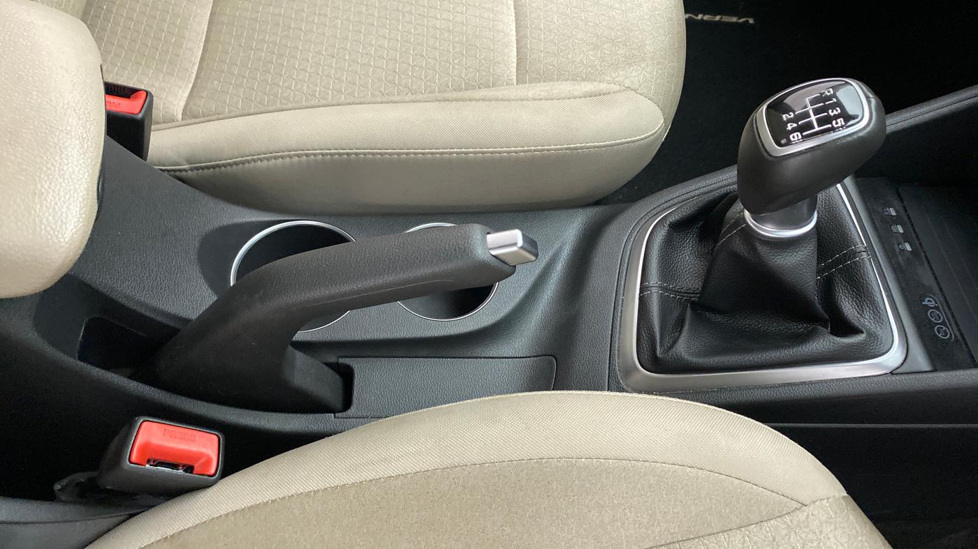 2021 Hyundai Verna SX PETROL MT, Petrol, Manual, 17,110 km, Gear Lever