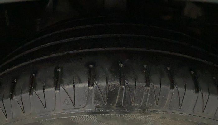 2019 Tata NEXON XZA PLUS PETROL, Petrol, Automatic, 56,555 km, Right Front Tyre Tread