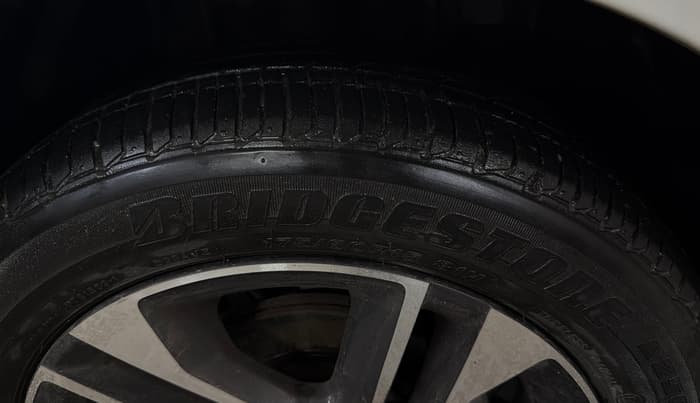 2022 Tata Tiago XZ PLUS PETROL, Petrol, Manual, 24,614 km, Right Front Tyre Tread
