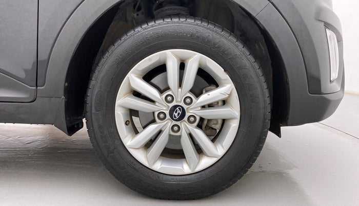 2017 Hyundai Creta SX PLUS 1.6 PETROL, Petrol, Manual, 24,489 km, Right Front Wheel