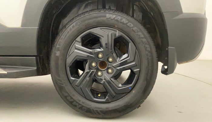 2023 Maruti BREZZA ZXI SMART HYBRID , Petrol, Manual, 10,234 km, Left Rear Wheel