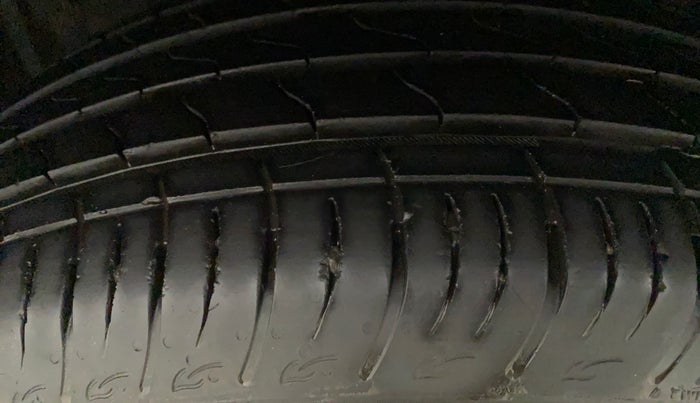 2023 Maruti BREZZA ZXI SMART HYBRID , Petrol, Manual, 10,234 km, Left Front Tyre Tread