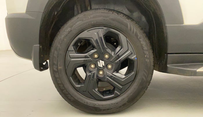 2023 Maruti BREZZA ZXI SMART HYBRID , Petrol, Manual, 10,234 km, Right Rear Wheel