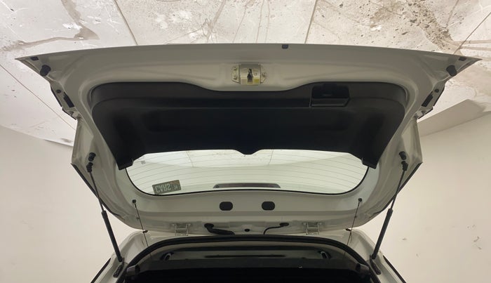 2023 Maruti BREZZA ZXI SMART HYBRID , Petrol, Manual, 10,234 km, Boot Door Open