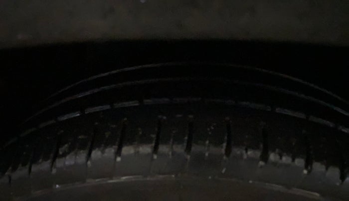 2021 Nissan Kicks XV PREMIUM TURBO 1.3, Petrol, Manual, 57,436 km, Left Front Tyre Tread