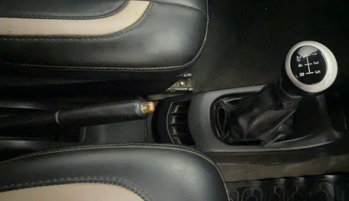 2015 Maruti Wagon R 1.0 VXI, Petrol, Manual, 87,663 km, Gear Lever