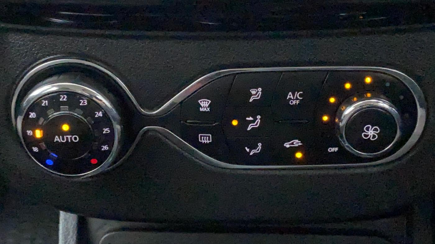 2020 Renault Duster RXZ 1.5 PETROL MT, Petrol, Manual, 15,541 km, Automatic Climate Control