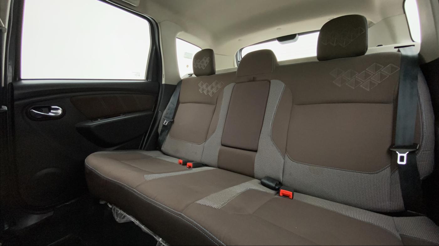 2020 Renault Duster RXZ 1.5 PETROL MT, Petrol, Manual, 15,541 km, Right Side Rear Door Cabin