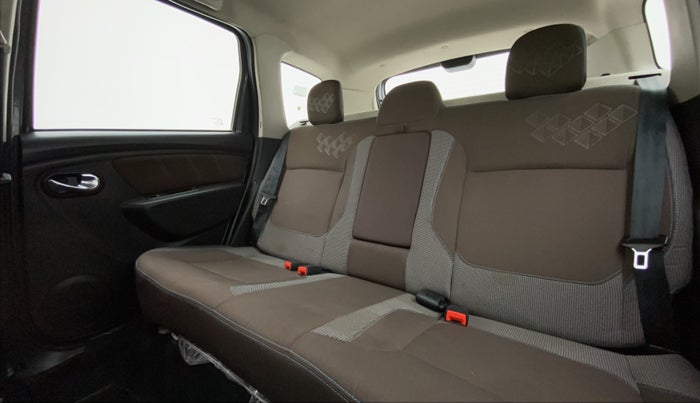 2020 Renault Duster RXZ 1.5 PETROL MT, Petrol, Manual, 15,541 km, Right Side Rear Door Cabin