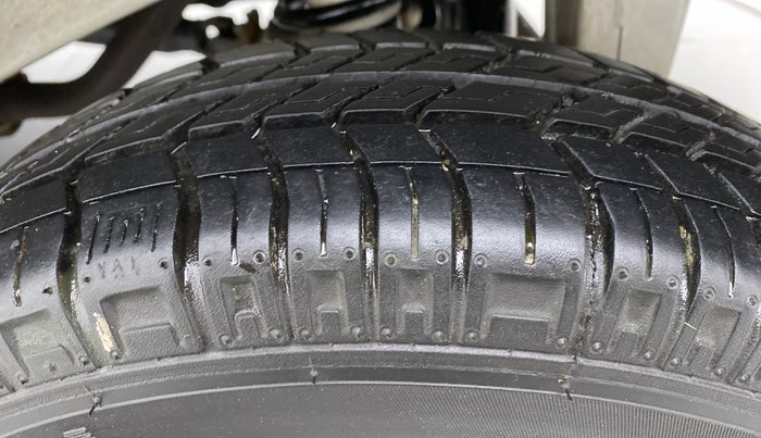 2021 Maruti Eeco 5 STR WITH A/C+HTR, Petrol, Manual, 4,098 km, Left Rear Tyre Tread