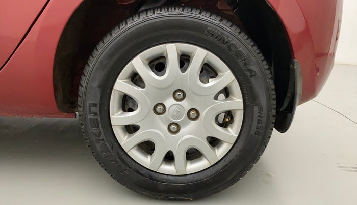 2011 Hyundai i20 MAGNA O 1.2, Petrol, Manual, 9,340 km, Left Rear Wheel