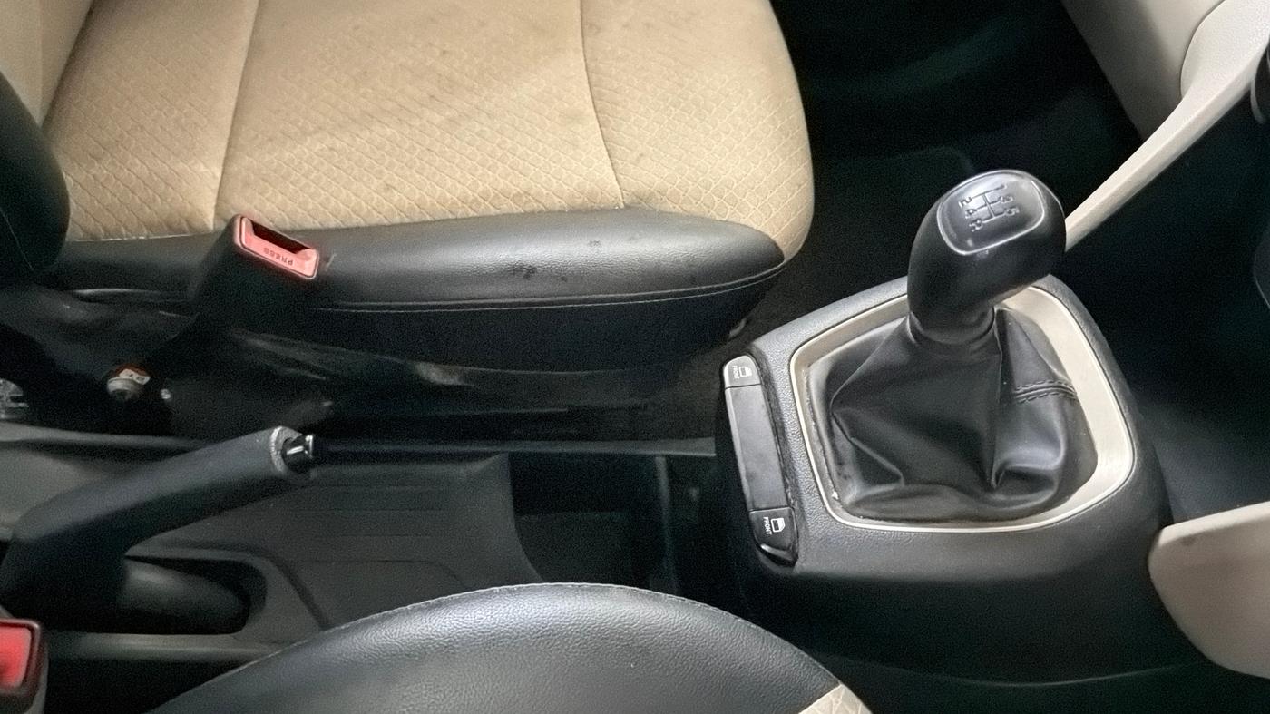 2019 Hyundai NEW SANTRO ERA, Petrol, Manual, 67,220 km, Gear Lever