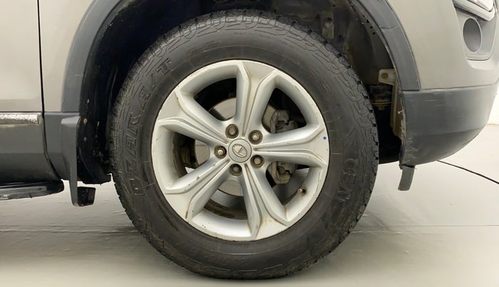 2019 Tata Harrier XZ 2.0L, Diesel, Manual, 74,205 km, Right Front Wheel