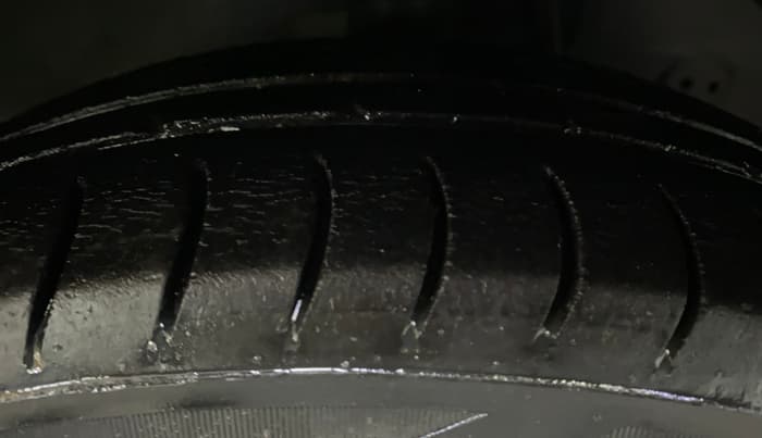 2016 Hyundai Eon ERA +, Petrol, Manual, 59,257 km, Right Front Tyre Tread