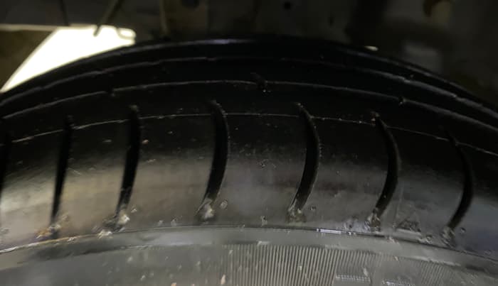2016 Hyundai Eon ERA +, Petrol, Manual, 59,257 km, Right Rear Tyre Tread