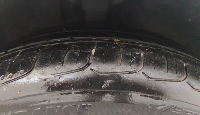 2021 Hyundai NEW I20 ASTA (O) 1.0 TURBO GDI DCT, Petrol, Automatic, 34,039 km, Right Front Tyre Tread