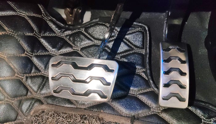 2021 Hyundai NEW I20 ASTA (O) 1.0 TURBO GDI DCT, Petrol, Automatic, 34,039 km, Pedals